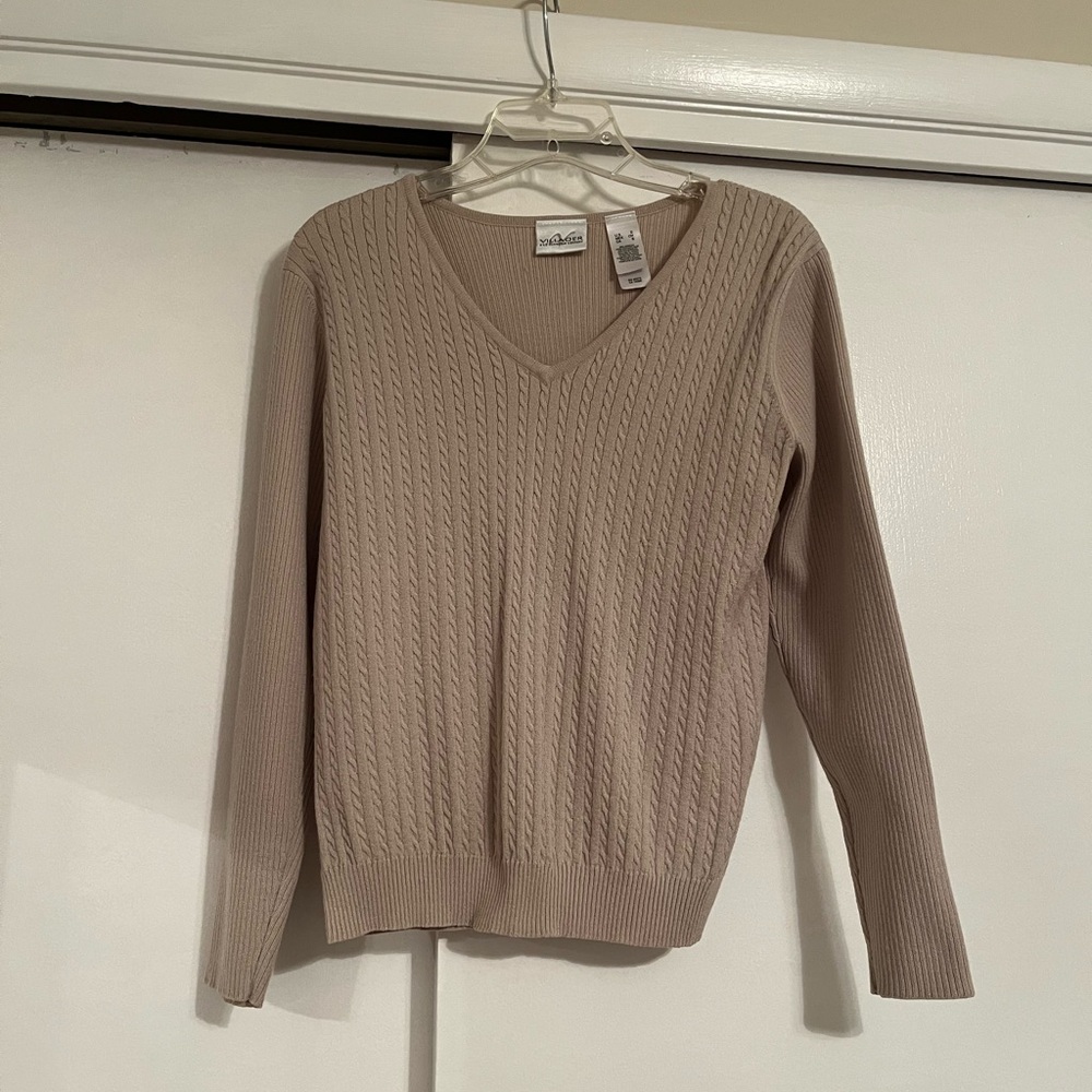 Villager By Liz Claiborne Beige V-Neck Sweater Size S